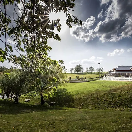 Horse Riding - Jezdecky Areal Tršice
