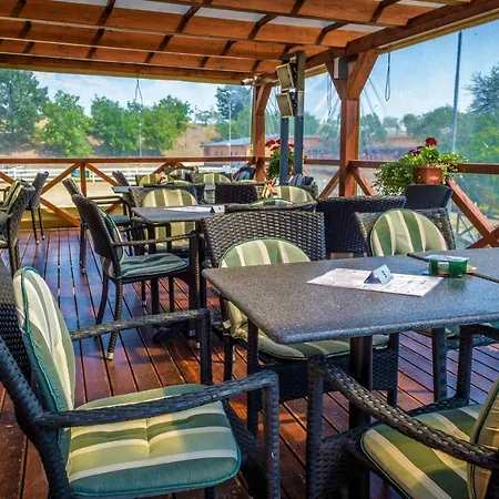 Horse Riding - Jezdecky Areal