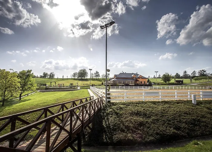 Horse Riding - Jezdecky Areal 팜스테이 Tršice